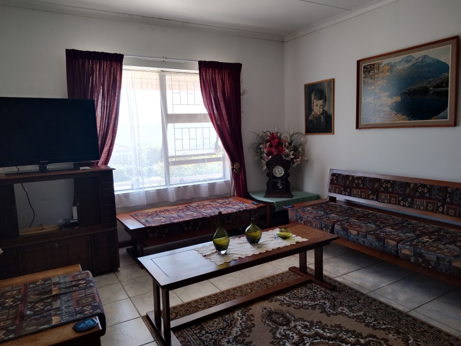 3 Bedroom Property for Sale in Fraaiuitsig Western Cape